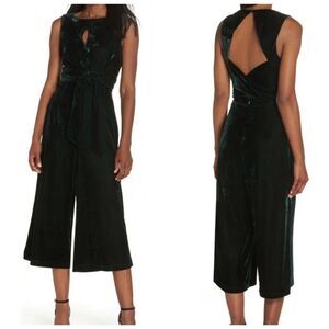Adelyn Rae Simone Wide Leg Velvet Jumpsuit Womens Medium Hunter Green Cocktail